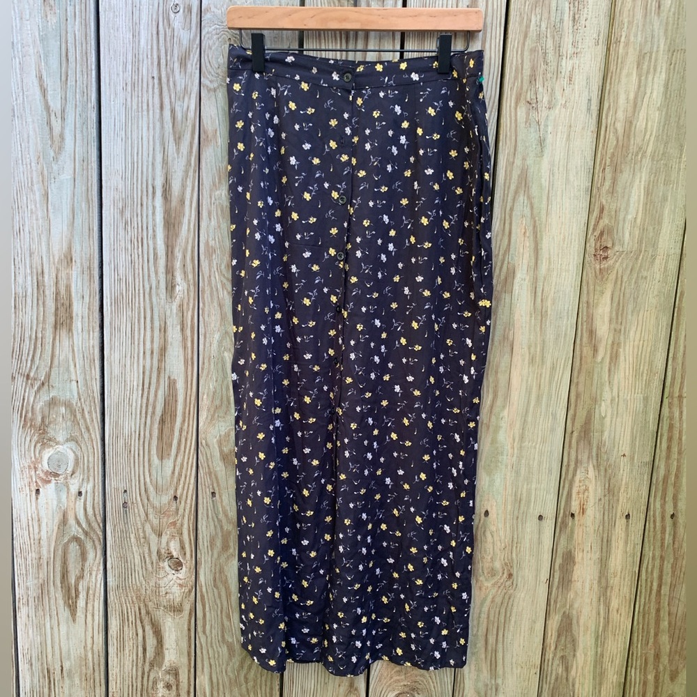 3 for $15⭐️Maxi Floral Black Skirt